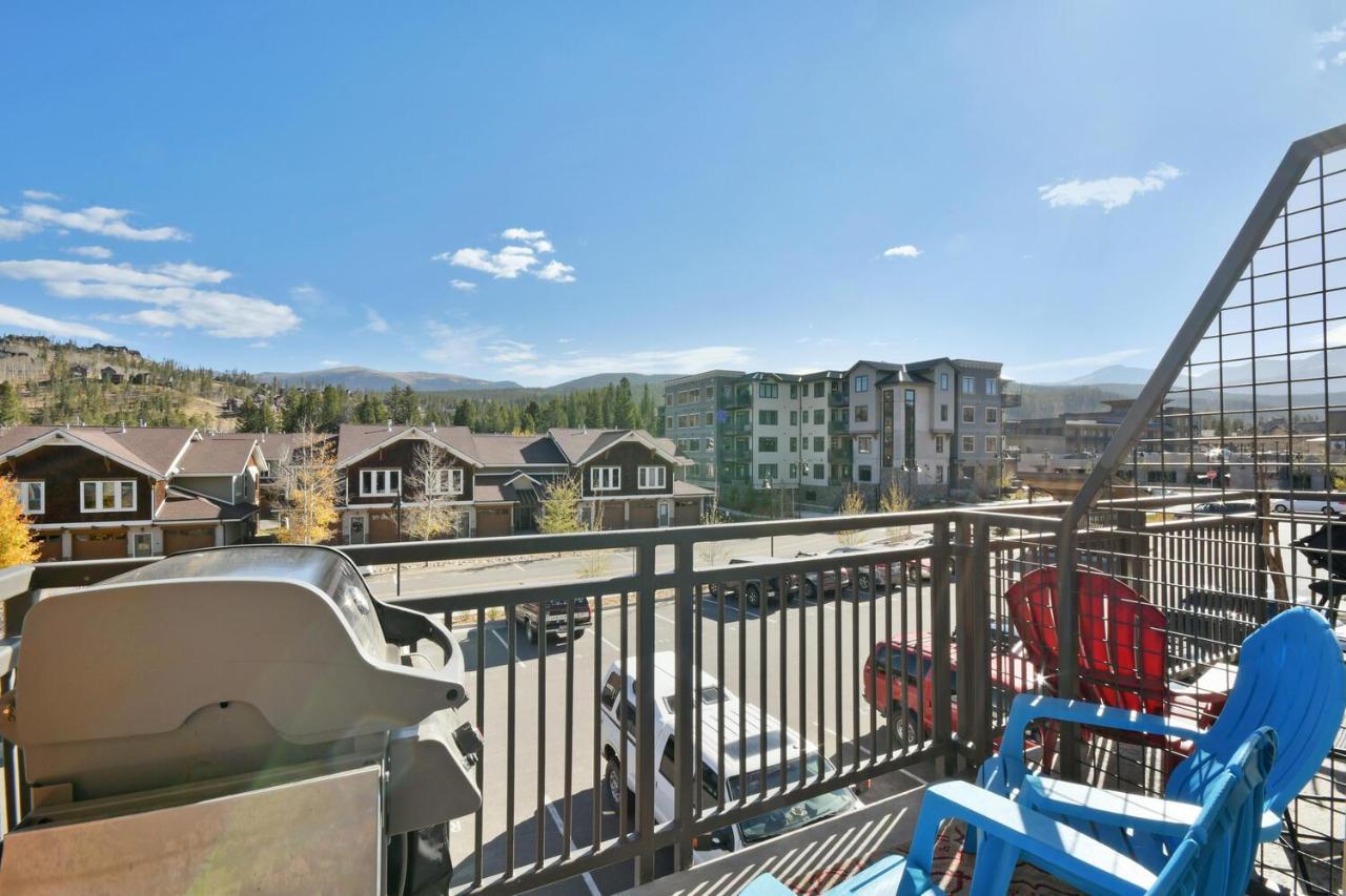 Luxury Loft Retreat: Hot Tub Haven with Mountain Views Villa Winter Park Exterior photo